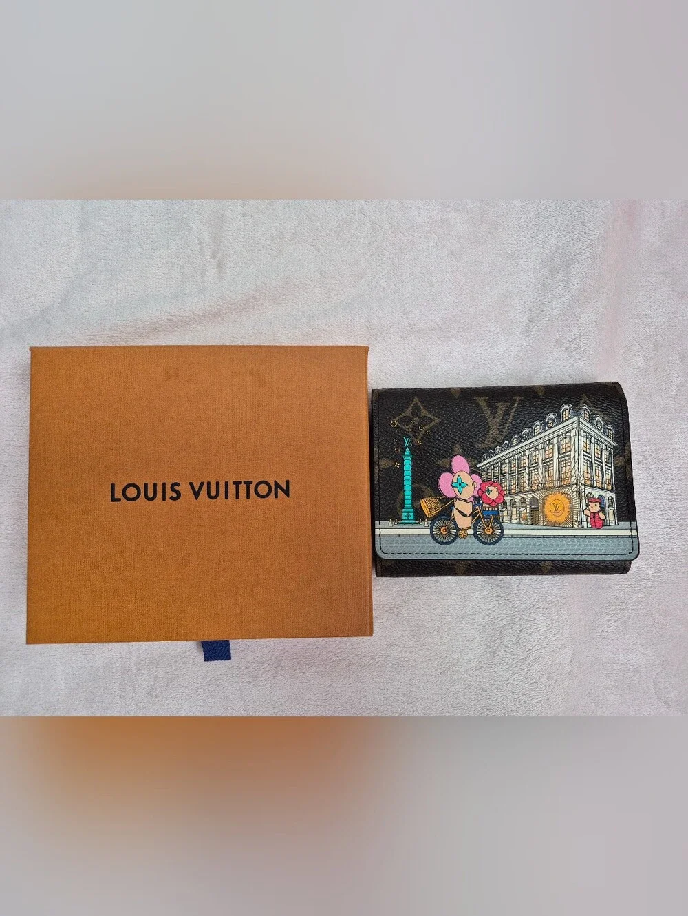 Authentic Louis Vuitton 2022 Christmas Animation Victorine Wallet.